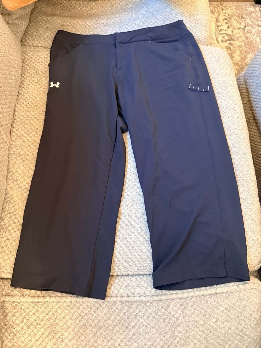 Womens Under Armour Performance Crop Athletic Pants Black Size 8